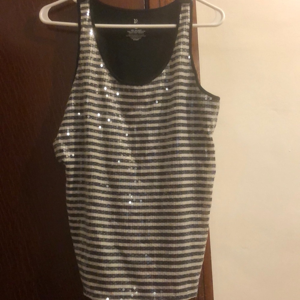 Women’s sleeveless sequin top